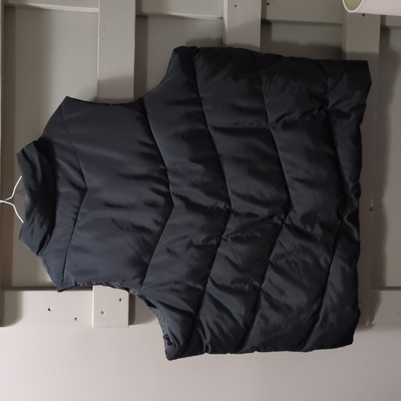 3XL Black Puffer Vest - Picture 3 of 3